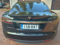 Tesla Model S vaihtoauto