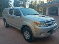 Toyota Hilux vaihtoauto