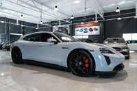 Porsche Taycan vaihtoauto