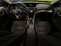 Honda Accord vaihtoauto