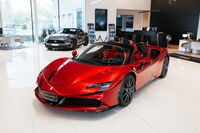 Ferrari SF90 vaihtoauto