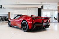 Ferrari SF90 vaihtoauto