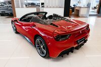 Ferrari 488 vaihtoauto