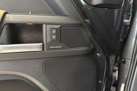 Land Rover Defender vaihtoauto