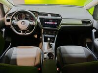 Volkswagen Touran vaihtoauto