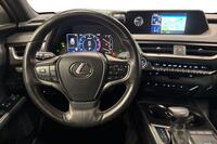 Lexus UX vaihtoauto