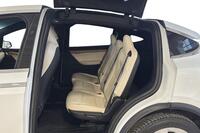 Tesla Model X vaihtoauto