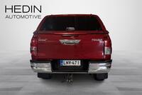 Toyota Hilux vaihtoauto