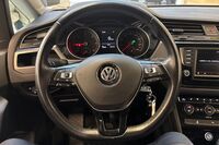 Volkswagen Touran vaihtoauto