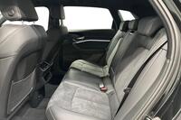 Audi Q8 e-tron vaihtoauto