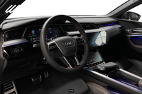 Audi Q8 e-tron vaihtoauto