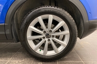 Volkswagen T-Roc vaihtoauto