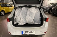SEAT Leon Sportstourer vaihtoauto