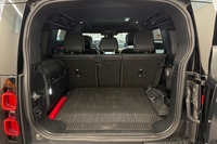 Land Rover Defender vaihtoauto
