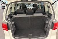 Volkswagen Touran vaihtoauto