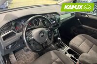 Volkswagen Touran vaihtoauto