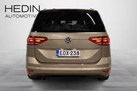 Volkswagen Touran vaihtoauto