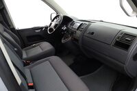 Volkswagen Caravelle vaihtoauto