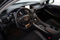 Lexus IS vaihtoauto