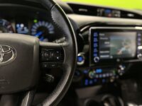 Toyota Hilux vaihtoauto