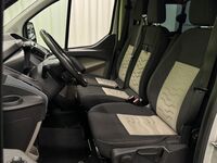 Ford Tourneo Custom vaihtoauto