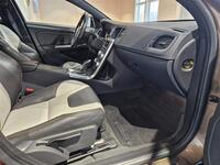 Volvo V60 Cross Country vaihtoauto