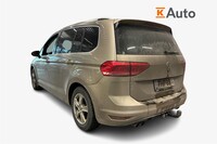 Volkswagen Touran vaihtoauto