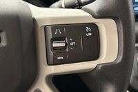 Land Rover Defender vaihtoauto