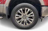 Nissan Titan vaihtoauto