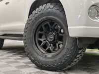 Toyota Land Cruiser vaihtoauto