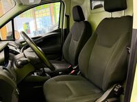 Ford Transit Courier vaihtoauto