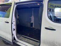 Opel Vivaro vaihtoauto