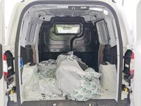 Ford Transit Courier vaihtoauto