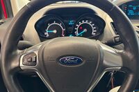 Ford Transit Courier vaihtoauto
