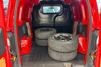 Ford Transit Courier vaihtoauto