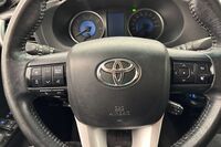 Toyota Hilux vaihtoauto