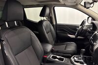 Nissan Navara vaihtoauto