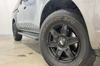 Nissan Navara vaihtoauto