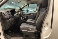 Opel Vivaro vaihtoauto