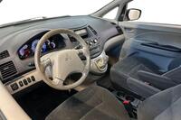 Mitsubishi Grandis vaihtoauto