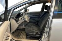 Mitsubishi Grandis vaihtoauto