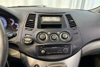 Mitsubishi Grandis vaihtoauto