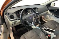 Volvo V40 Cross Country vaihtoauto