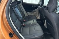 Volvo V40 Cross Country vaihtoauto