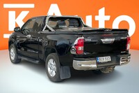 Toyota Hilux vaihtoauto