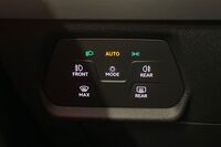 SEAT Leon Sportstourer vaihtoauto