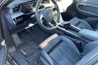 Audi Q8 e-tron vaihtoauto