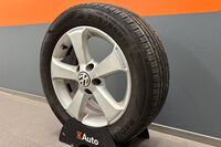 Volkswagen Touran vaihtoauto