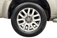 Nissan Pathfinder vaihtoauto