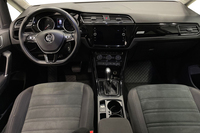 Volkswagen Touran vaihtoauto